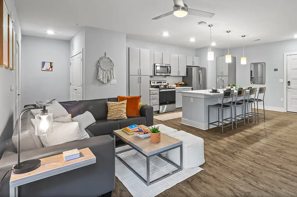 apartment featuring an open floorplan